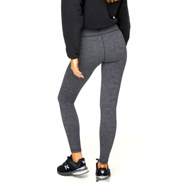 Aritzia | TNA Equator Herringbone Leggings - Picture 3 of 10